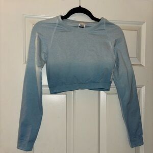 Blue ombré cropped Gymshark workout tee